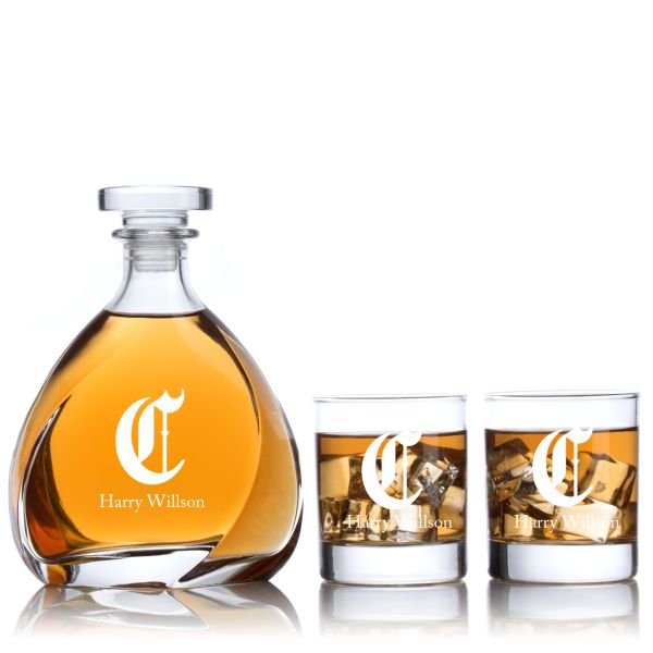 Engraved Cincinnati Reds Vintage C - Personalized Madison Decanter Set with Old Fashioned Whiskey Glasses