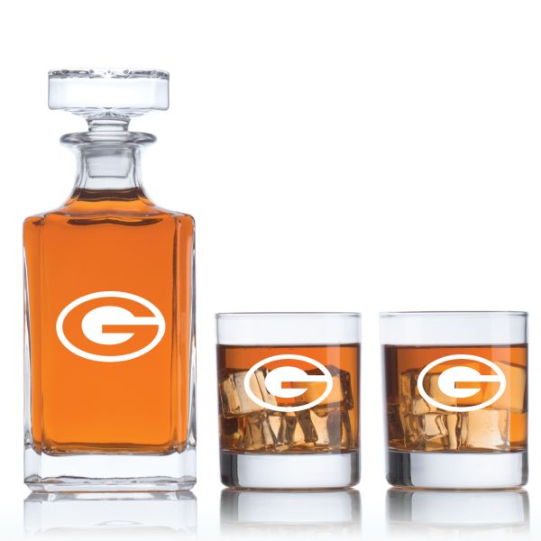 Green Bay Packers - Football Fanatic Gift Ideas - Classic Personalized Whiskey Decanter Set - Man Cave Gifts - Gifts For Him