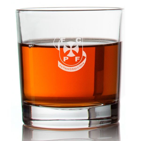 Engraved Pacos De Ferreira Banner Rocks Glass - Primeira Liga Portugal Football - Personalized Whiskey Glasses - Man Cave Gift Ideas - Gifts For Him - Soccer Fanatic - 2pcs