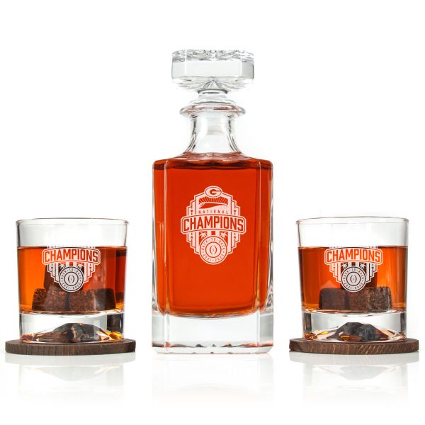 Georgia Bulldogs National Champion 2022-2023 Decanter Gift Set with Wood Gift Box - Classic Personalized Whiskey Decanter Set
