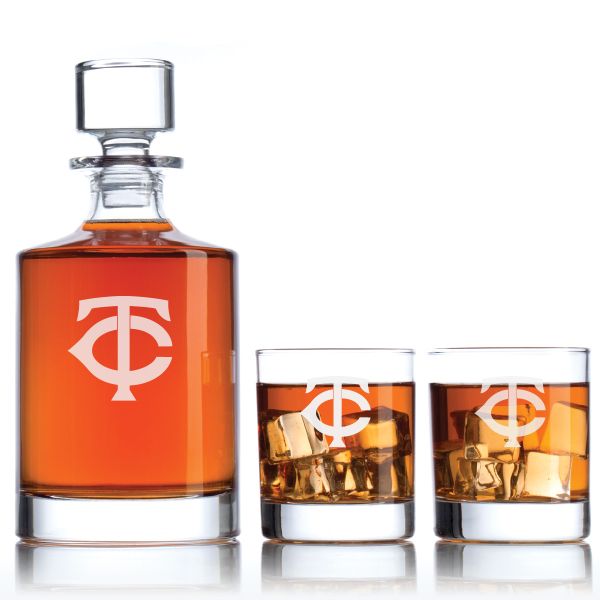 Engraved Minnesota Twins Insignia - Major League Baseball - Personalized Bellagio Decanter Set - Baseball Fanatic Gift Ideas