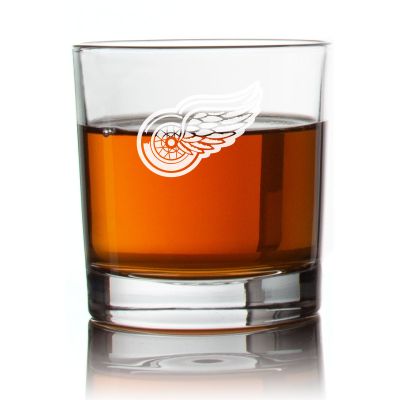 Engraved Detroit Red Wings Rocks Glass - Personalized Whiskey Glasses - Man Cave Gift Ideas - Gifts For Him - Sports Fanatic Gifts - 2pcs