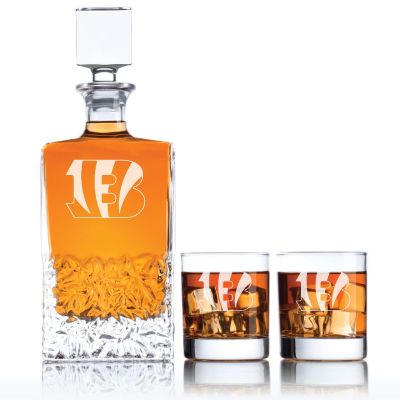 Personalized Cincinnati Bengals - Personalized Excalibur Decanter Set with Whiskey Glasses - Man Cave Gifts - Gifts for Him