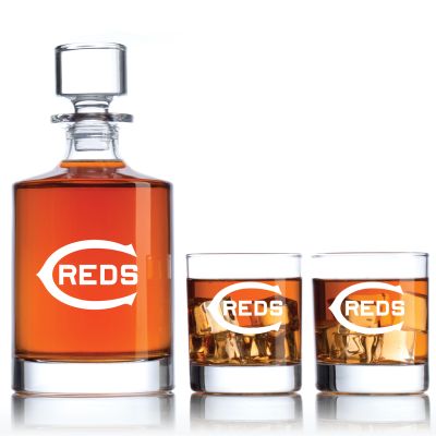 Engraved Cincinnati Reds - Personalized Bellagio Decanter Set with Old Fashioned Whiskey Glasses