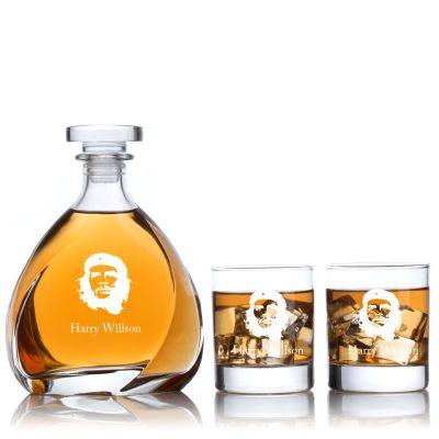 Engraved Che Guevara - Personalized Madison Decanter Set with Old Fashioned Whiskey Glasses