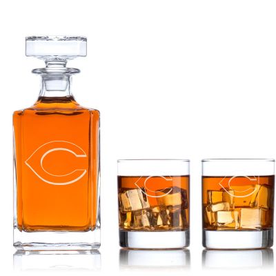 Engraved Cincinnati Reds Cap - Major league Baseball - Personalized Classic Decanter Set with Old Fashioned Whiskey Glasses