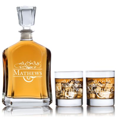 Fancy Mr & Mrs Couples Decanter Set - Wedding Gifts - Custom Personalized Couples Whiskey Decanter Set