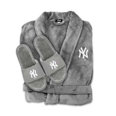 New York Yankees Faux Fur Slide Sandals & Robe Bundle