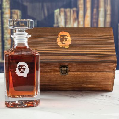 Custom Engraved Che Guevara - Personalized Whiskey Decanter In Wood Gift Box