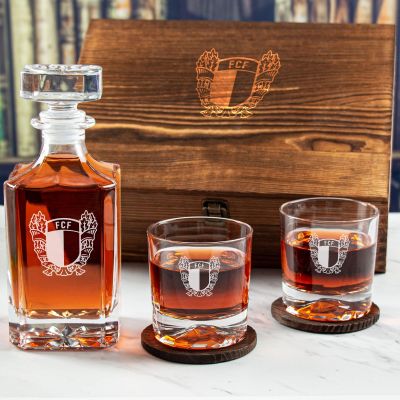 Custom Engraved Famalicao - Primeira Liga Portugal Football - Personalized Whiskey Decanter Set In Wood Gift Box