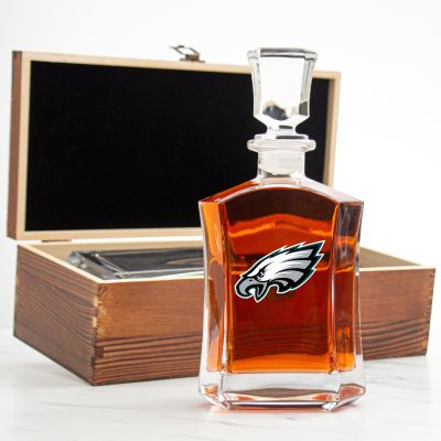 Philadelphia Eagles – Full Color Team Logo Capital Decanter in Rustic Wood Box