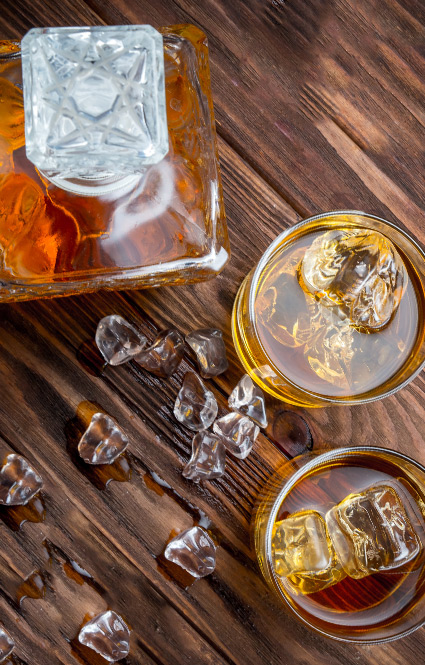 The Surprising Truth About Decanters vs Bottles: Which One is the Ultimate Whiskey Container?